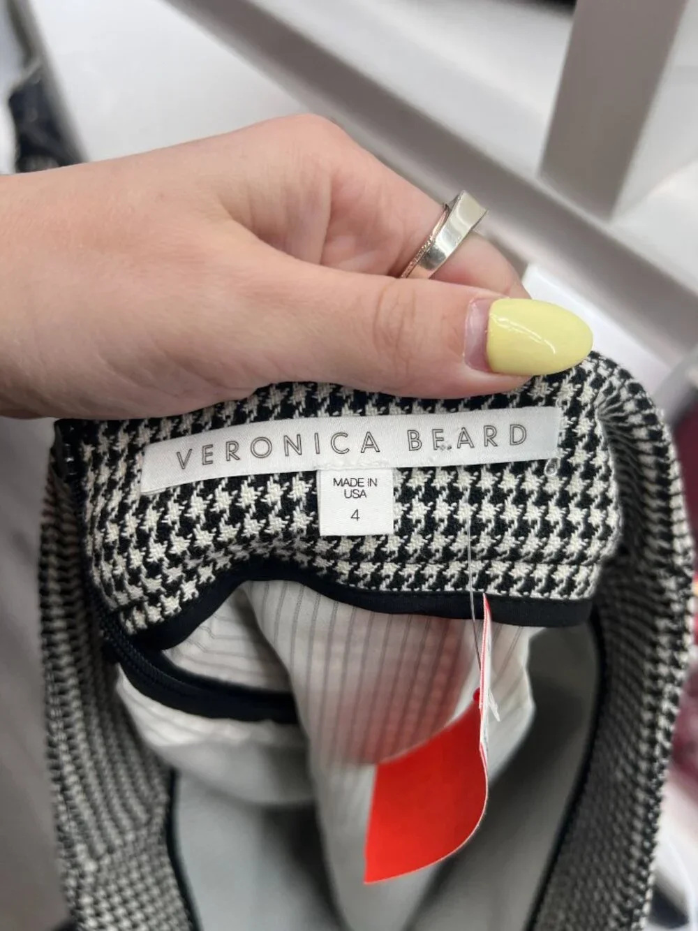 $395 Veronica Beard Black White Houndstooth Monroe Button Skirt size 4 - Picture 10 of 11